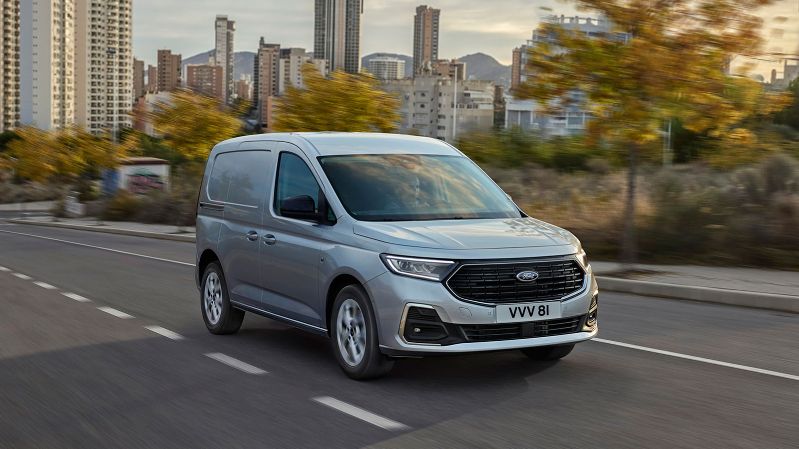 Πρεμιέρα για το νέο Ford Transit Connect και με PHEV σύστημα κίνησης!